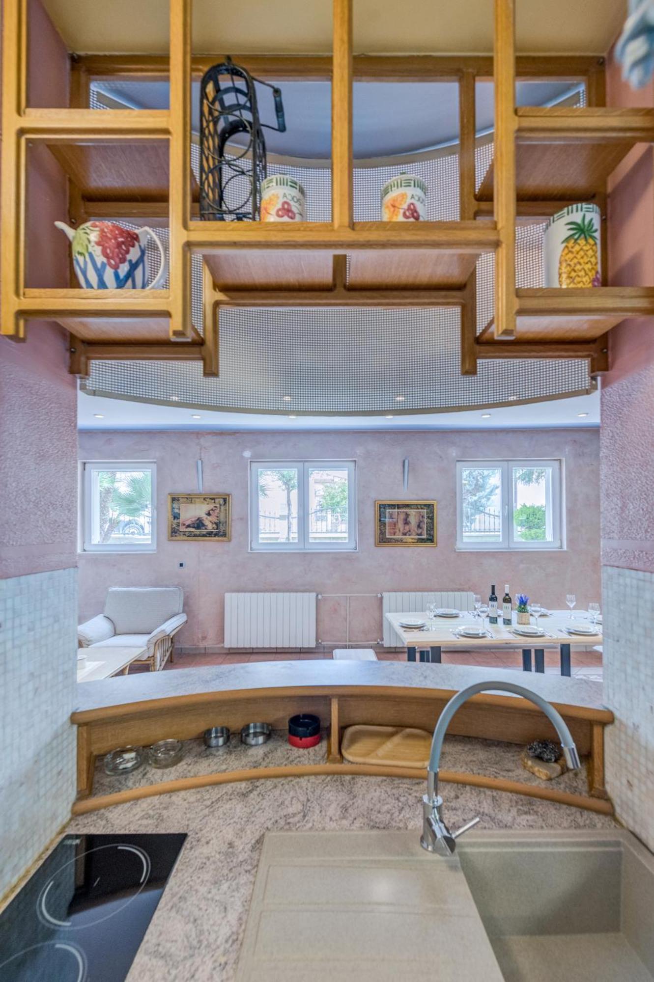 Blue Dolphin Apartment - Private Indoor Pool, Jacuzzi, Garden Split Extérieur photo